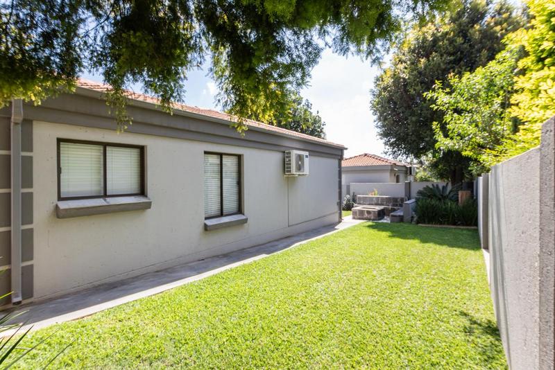 3 Bedroom Property for Sale in Ruimsig Gauteng