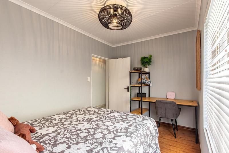 3 Bedroom Property for Sale in Ruimsig Gauteng