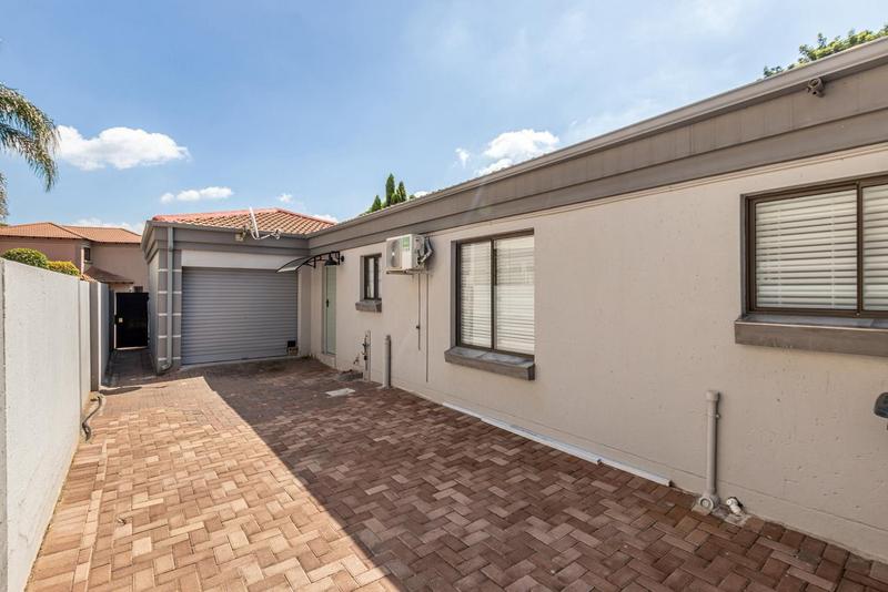 3 Bedroom Property for Sale in Ruimsig Gauteng