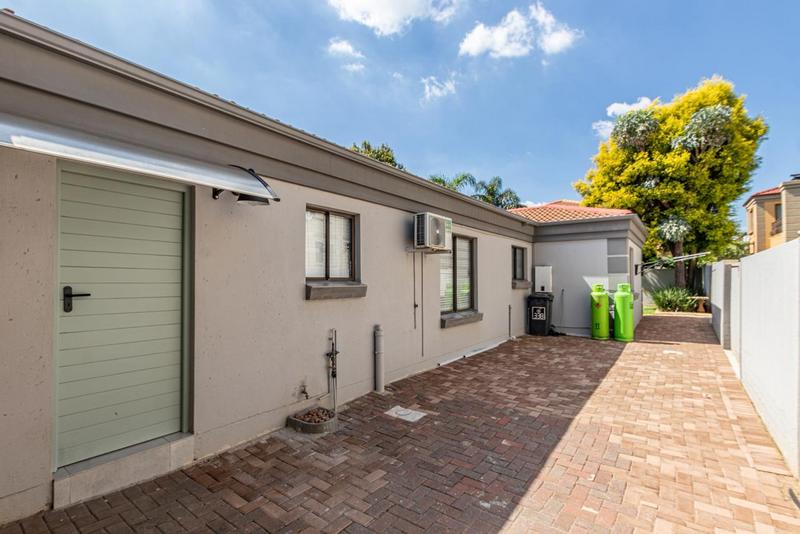 3 Bedroom Property for Sale in Ruimsig Gauteng