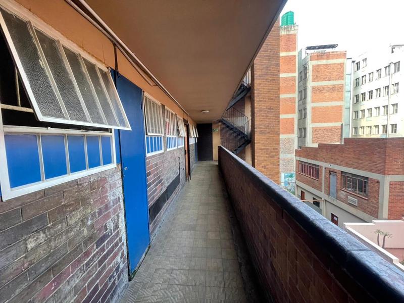 2 Bedroom Property for Sale in Braamfontein Gauteng