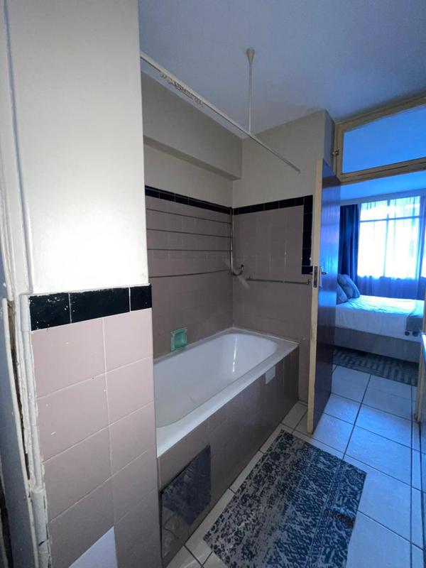 2 Bedroom Property for Sale in Braamfontein Gauteng