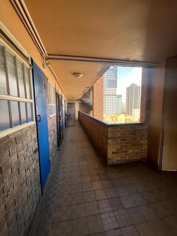 1 Bedroom Property for Sale in Braamfontein Gauteng