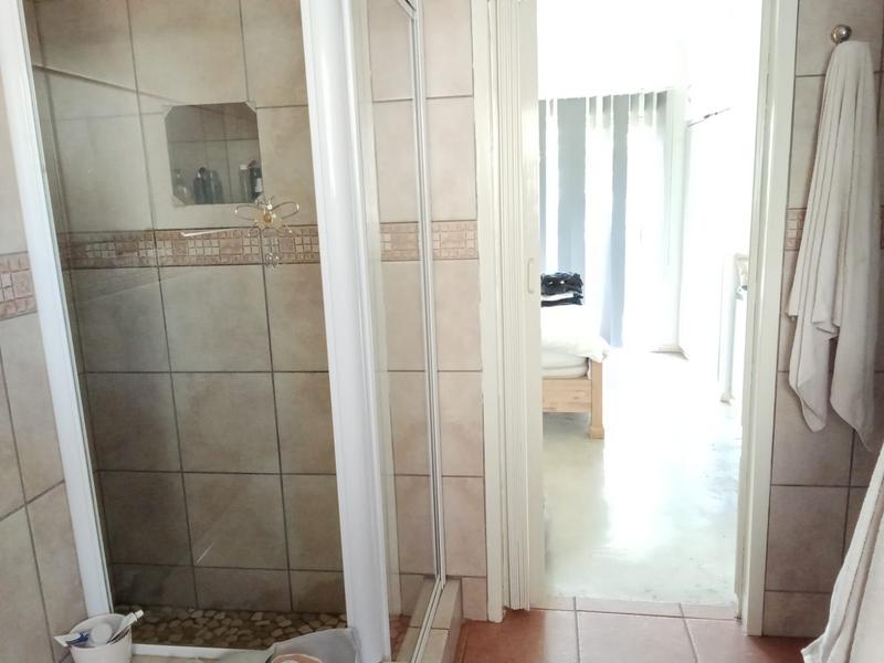 3 Bedroom Property for Sale in Helderkruin Gauteng