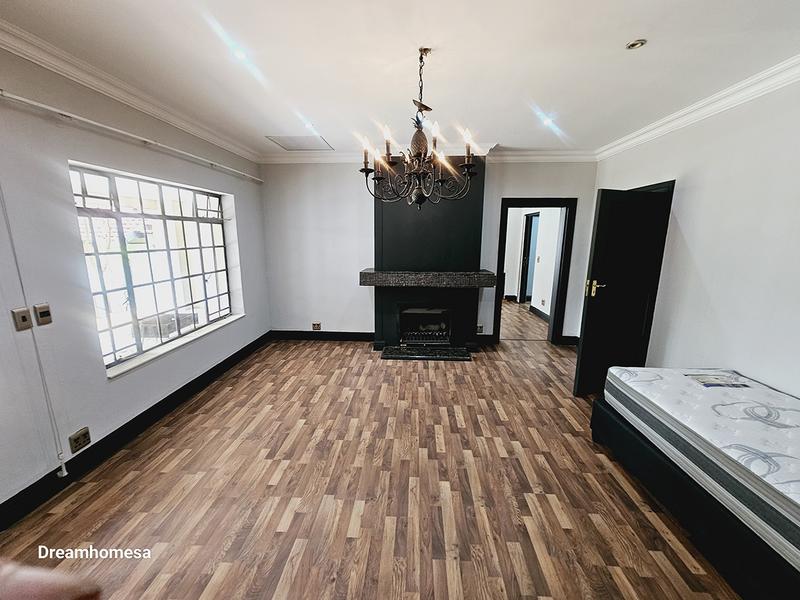 To Let 5 Bedroom Property for Rent in Houghton Estate Gauteng