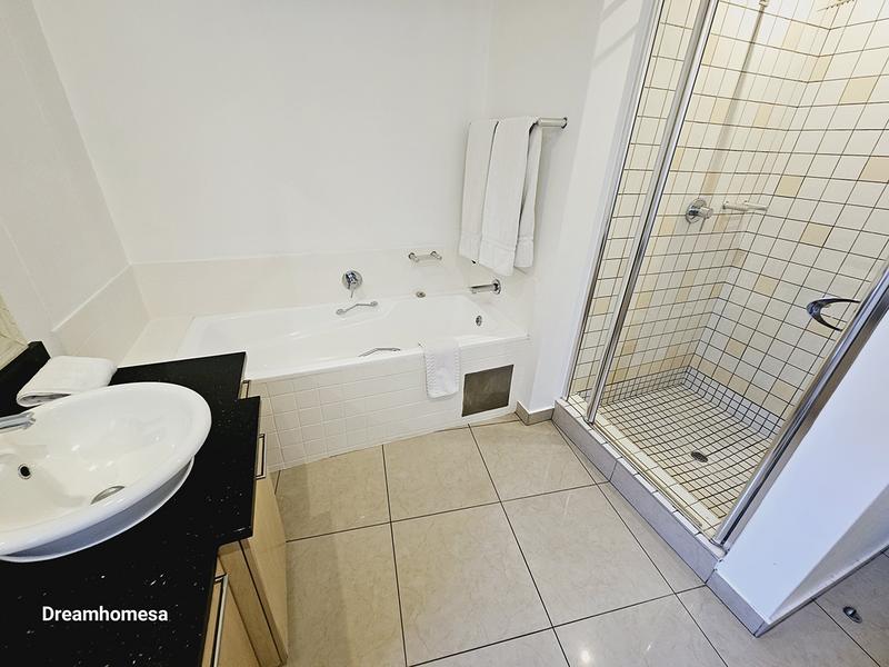 To Let 3 Bedroom Property for Rent in Benmore Gauteng