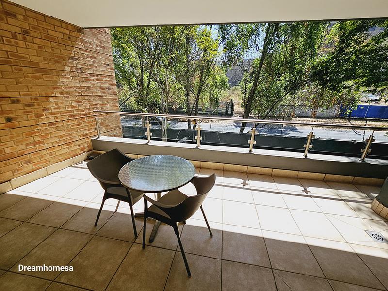 To Let 3 Bedroom Property for Rent in Benmore Gauteng