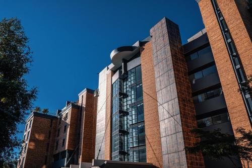 To Let 3 Bedroom Property for Rent in Benmore Gauteng