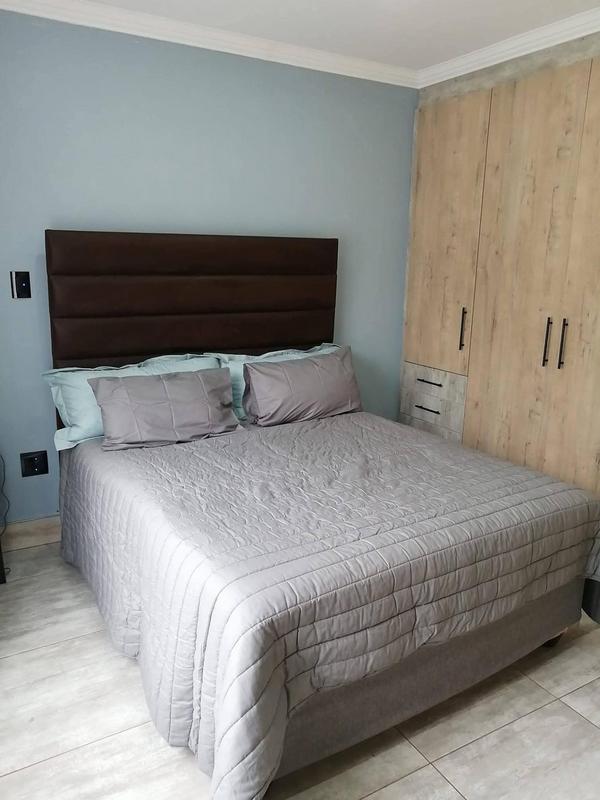 To Let 2 Bedroom Property for Rent in Rothdene Gauteng