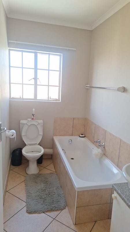 2 Bedroom Property for Sale in Noordheuwel Gauteng