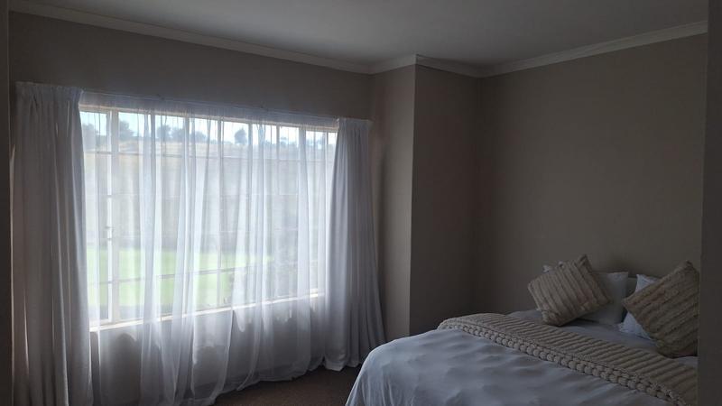 2 Bedroom Property for Sale in Noordheuwel Gauteng
