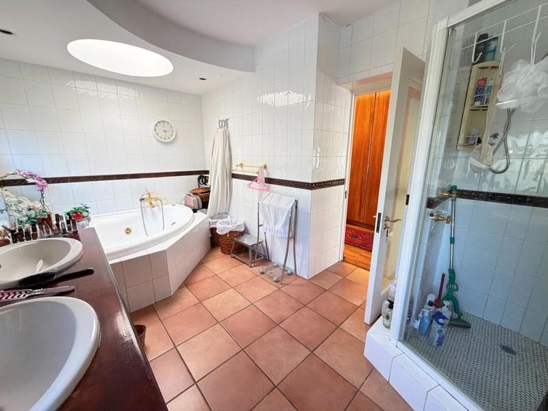 4 Bedroom Property for Sale in Dainfern Golf Estate Gauteng