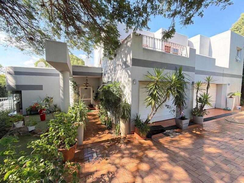 4 Bedroom Property for Sale in Dainfern Golf Estate Gauteng