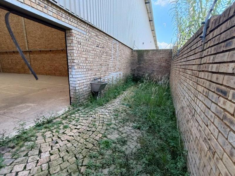 To Let Commercial Property for Rent in Stormill Gauteng