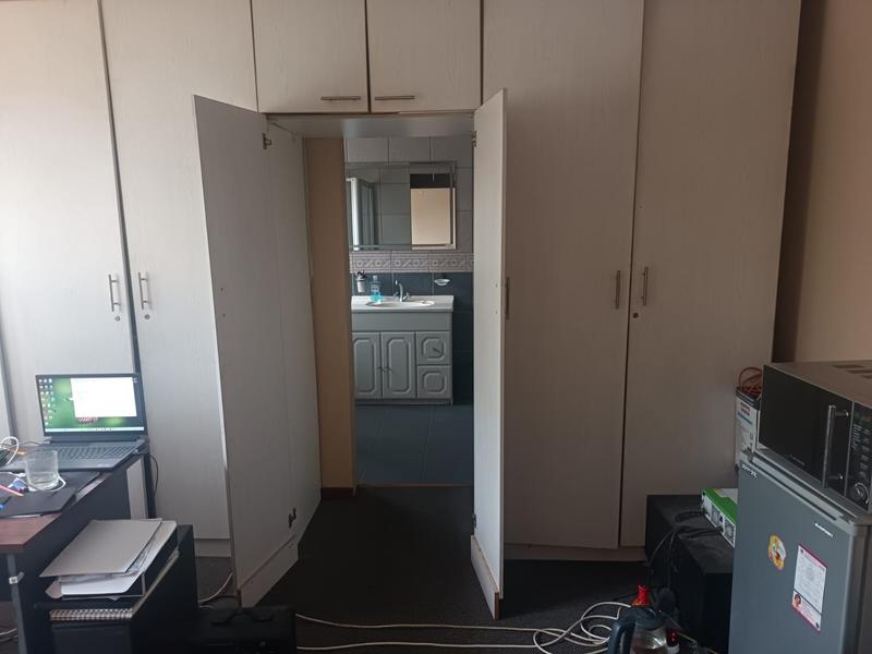 To Let 1 Bedroom Property for Rent in Wierda Park Gauteng