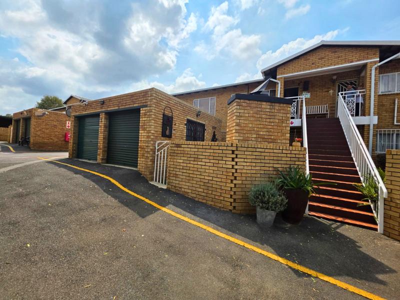 3 Bedroom Property for Sale in Birchleigh Gauteng