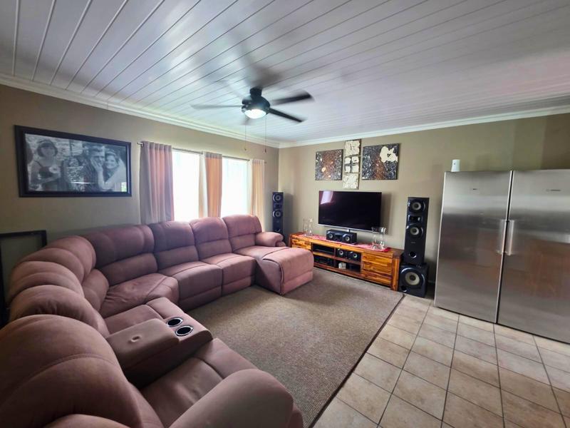 3 Bedroom Property for Sale in Birchleigh Gauteng