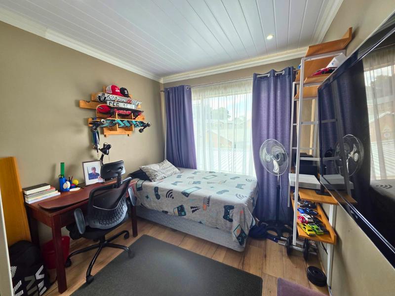 3 Bedroom Property for Sale in Birchleigh Gauteng