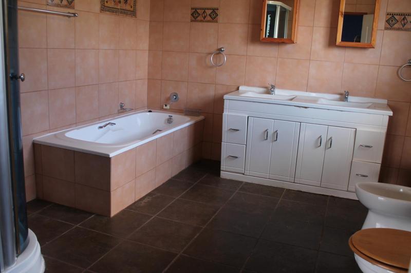 7 Bedroom Property for Sale in Kensington Gauteng