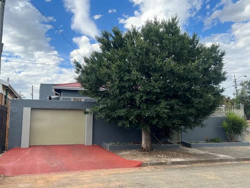 To Let 1 Bedroom Property for Rent in Symhurst Gauteng