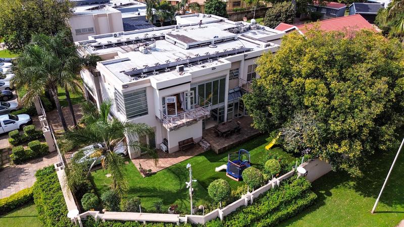 6 Bedroom Property for Sale in Christoburg Gauteng