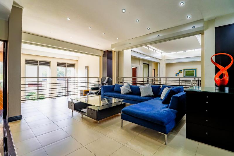 6 Bedroom Property for Sale in Christoburg Gauteng