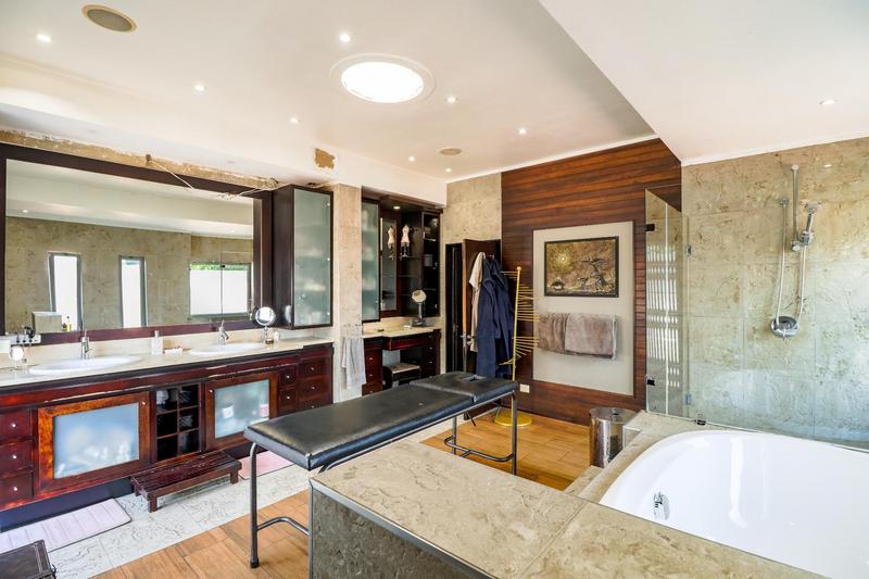 6 Bedroom Property for Sale in Christoburg Gauteng