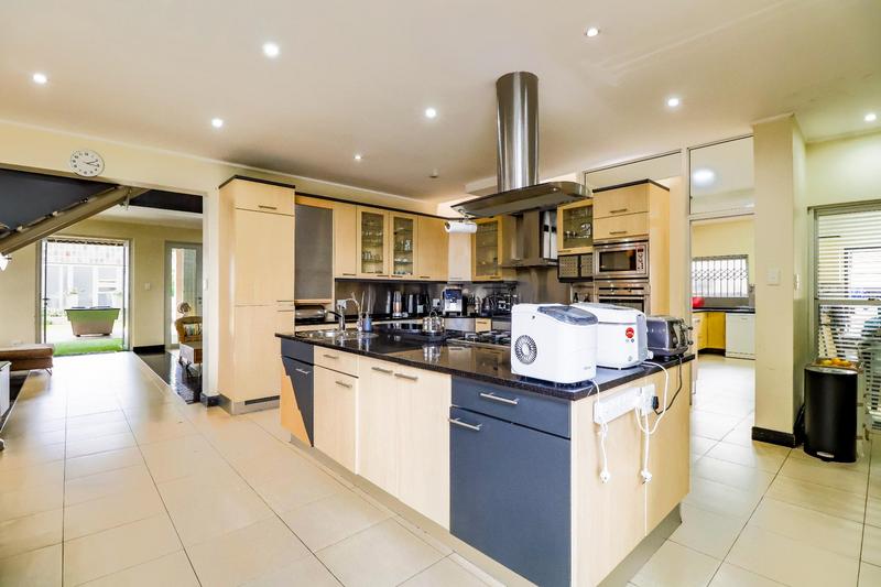 6 Bedroom Property for Sale in Christoburg Gauteng