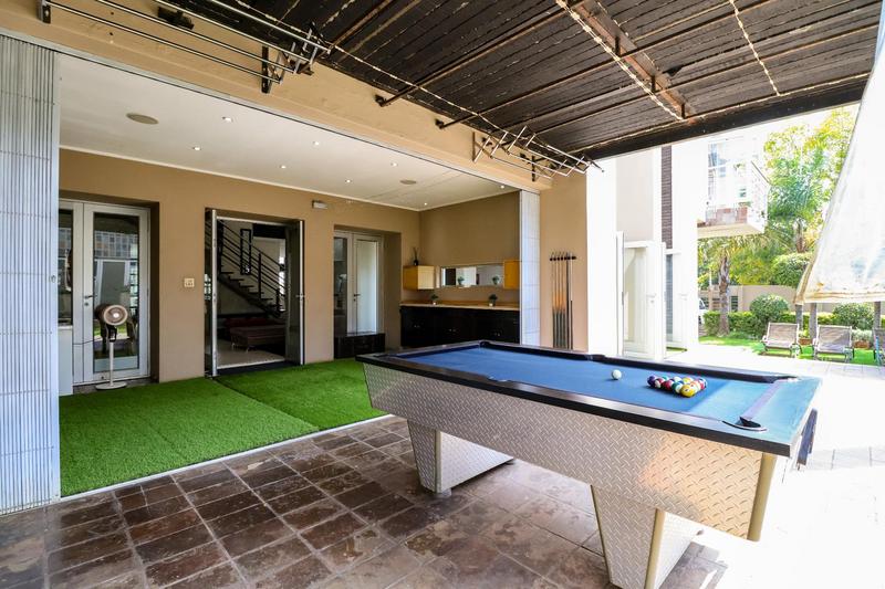 6 Bedroom Property for Sale in Christoburg Gauteng