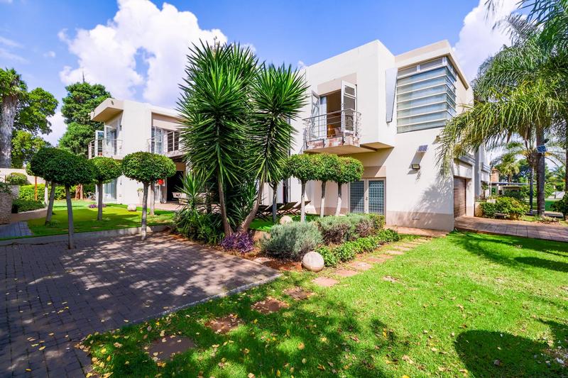 6 Bedroom Property for Sale in Christoburg Gauteng