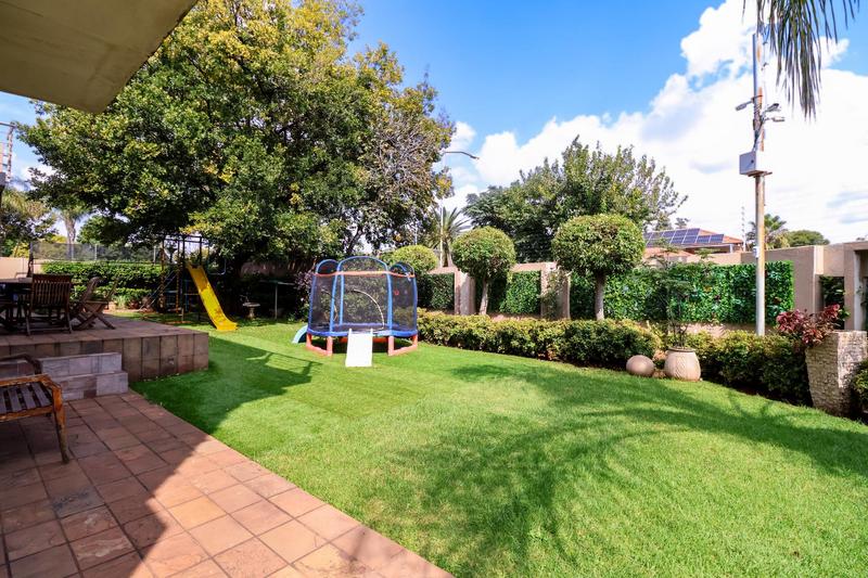 6 Bedroom Property for Sale in Christoburg Gauteng