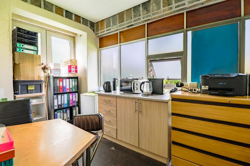 6 Bedroom Property for Sale in Christoburg Gauteng