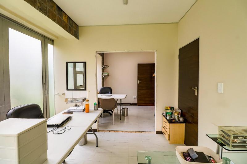 6 Bedroom Property for Sale in Christoburg Gauteng