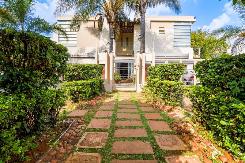 6 Bedroom Property for Sale in Christoburg Gauteng