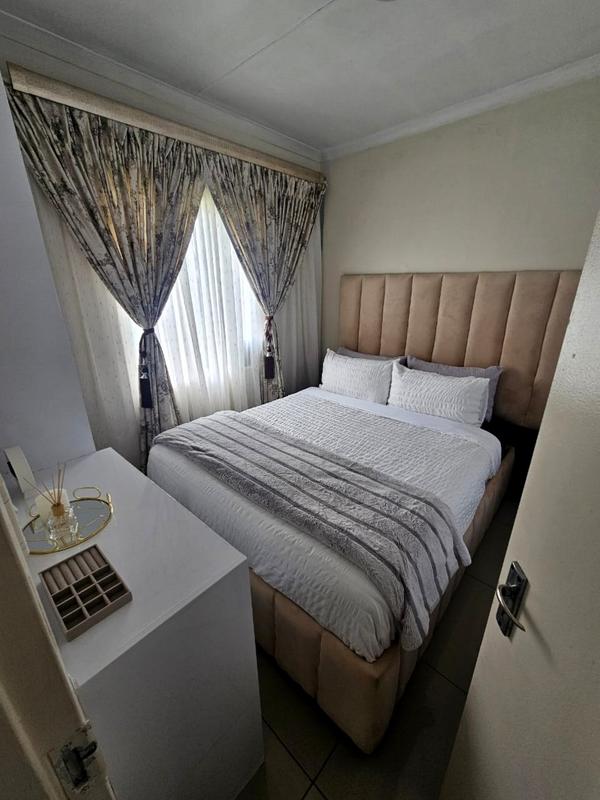 2 Bedroom Property for Sale in Fleurhof Gauteng