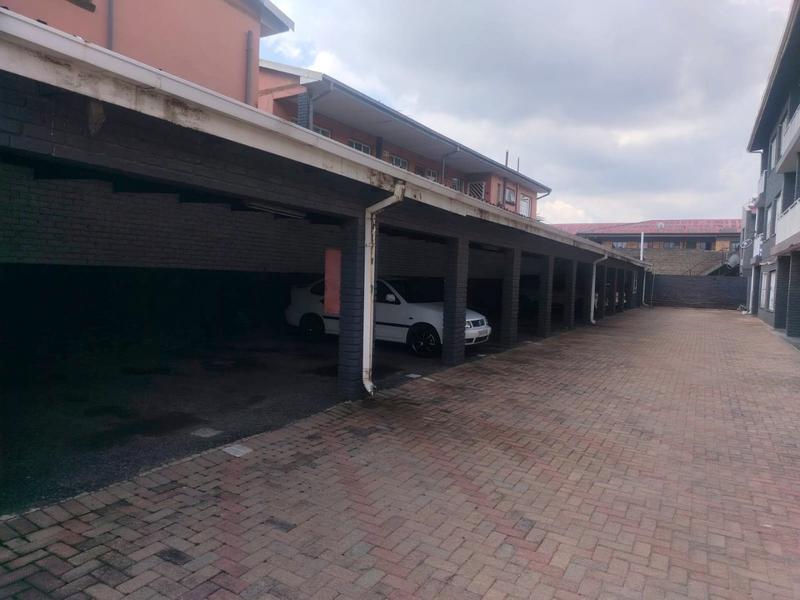 2 Bedroom Property for Sale in Florida Gauteng