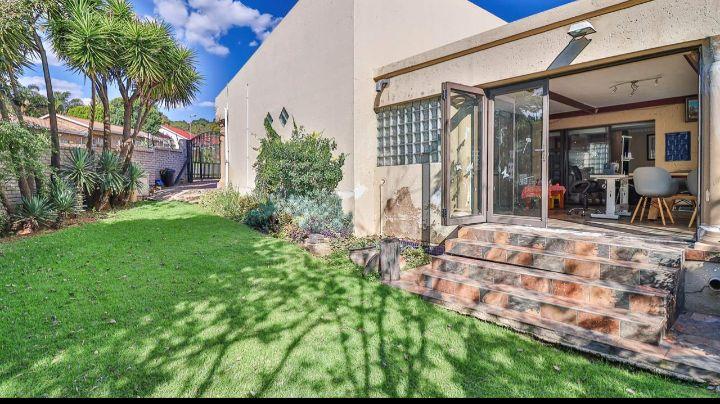 3 Bedroom Property for Sale in Mulbarton Gauteng