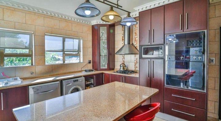 3 Bedroom Property for Sale in Mulbarton Gauteng