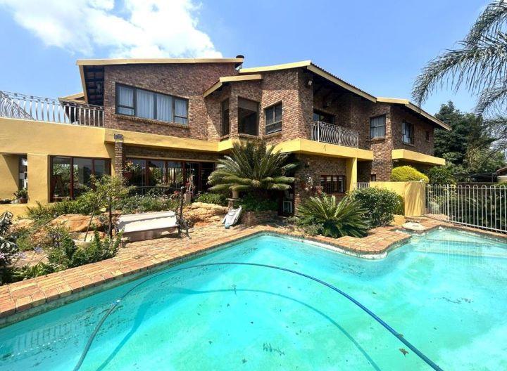 5 Bedroom Property for Sale in Ridgeway Gauteng