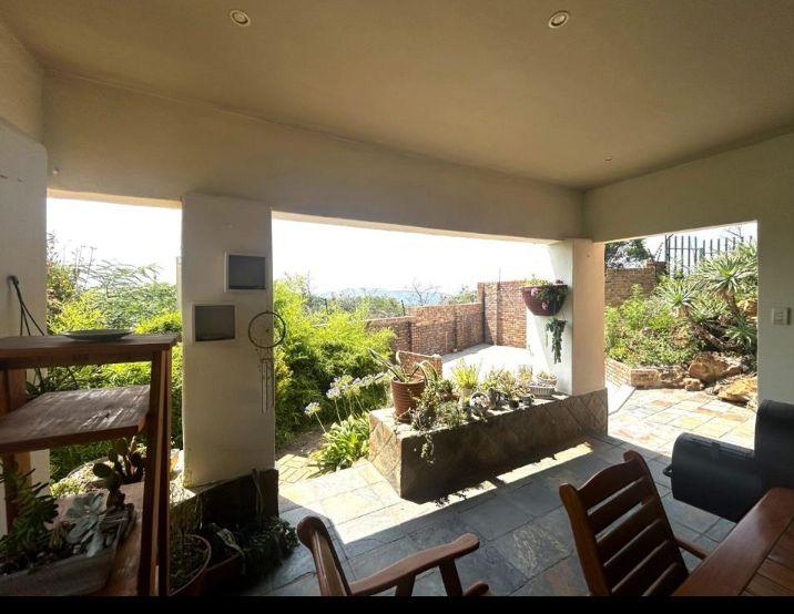 5 Bedroom Property for Sale in Ridgeway Gauteng