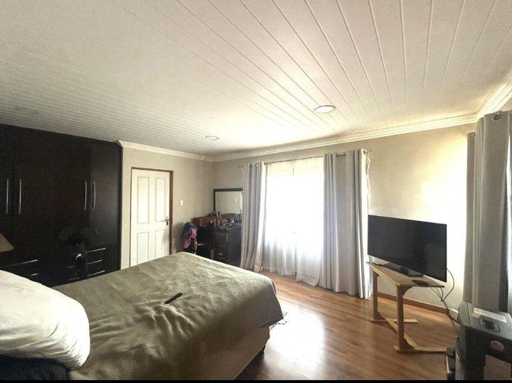 5 Bedroom Property for Sale in Ridgeway Gauteng