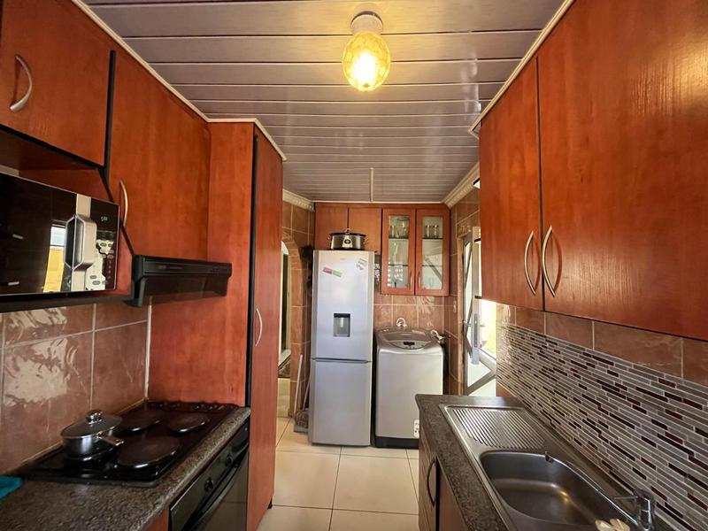 3 Bedroom Property for Sale in Protea Glen Gauteng