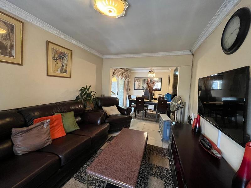 3 Bedroom Property for Sale in Protea Glen Gauteng