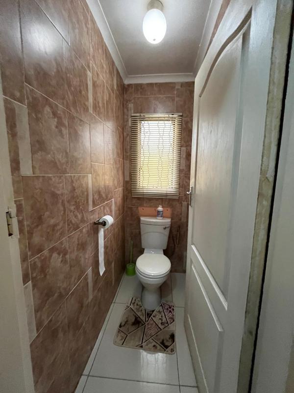 3 Bedroom Property for Sale in Protea Glen Gauteng