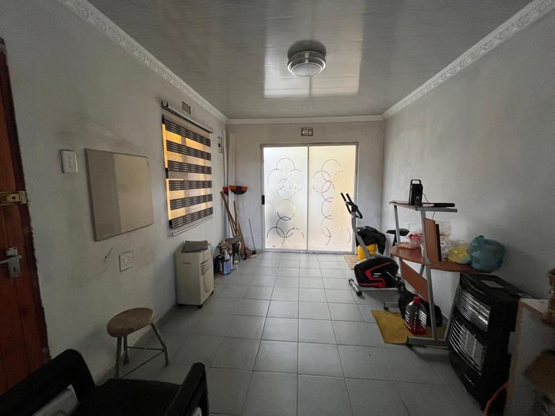 3 Bedroom Property for Sale in Protea Glen Gauteng