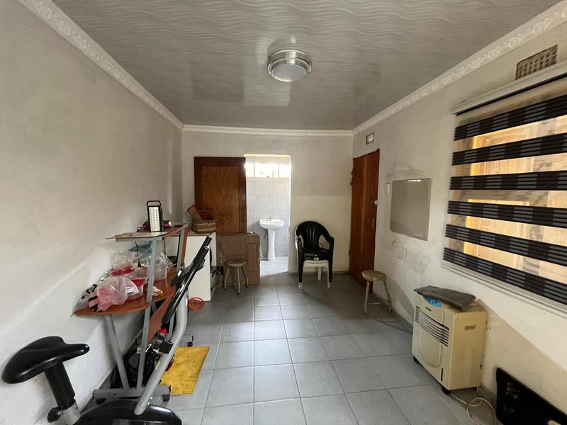 3 Bedroom Property for Sale in Protea Glen Gauteng