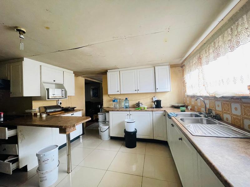 4 Bedroom Property for Sale in Tsakane Gauteng