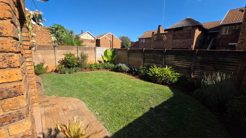 2 Bedroom Property for Sale in Doornpoort Gauteng