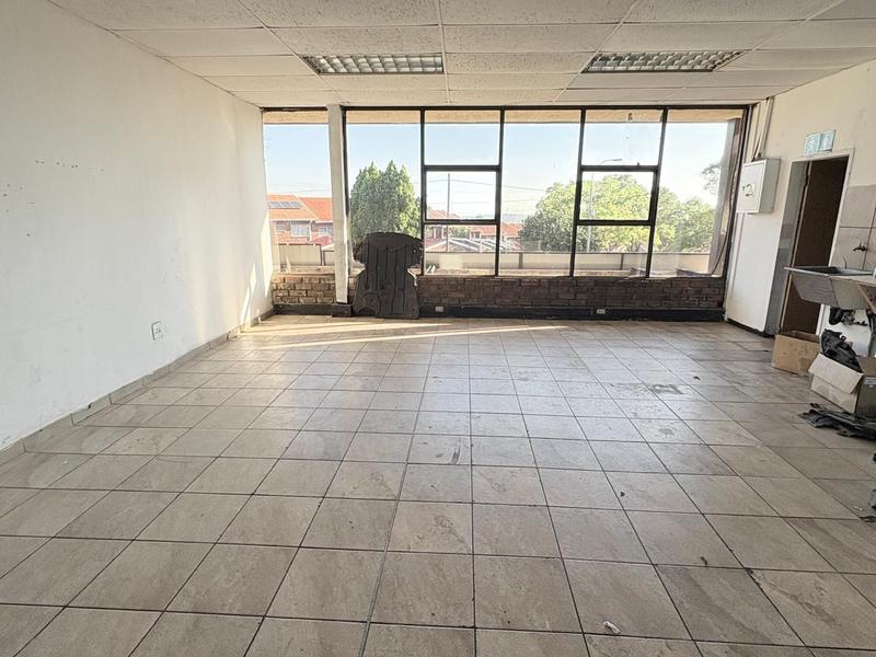 To Let commercial Property for Rent in Helderkruin Gauteng