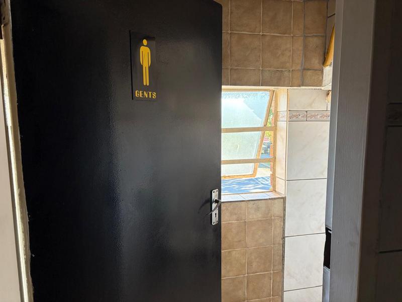 To Let commercial Property for Rent in Helderkruin Gauteng